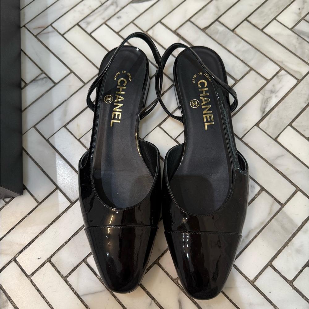 Chanel Slingbacks Patent Leather 38